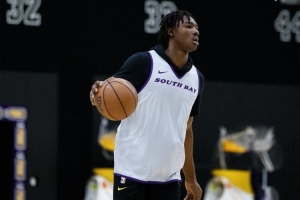 湖人官方宣布已从南湾湖人召回新秀阿杜-蒂耶罗