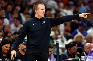 太阳主帅：勇士转换进攻给了我们致命打击 我们为失误付出了代价