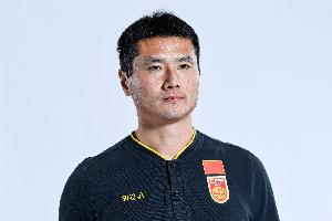 记者：明年国足只要热身赛没有惨案，邵佳一至少干到亚洲杯结束