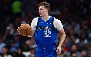 诺维茨基致弗拉格：你要做的就是努力克服困难 一切都会好起来的