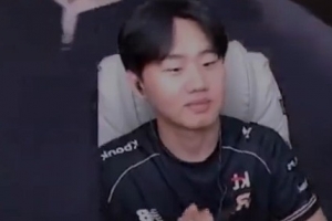 Kuro：Gumayusi这真的是人生赢家 今年真的很辛苦 我真的很尊敬他