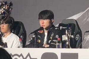 Faker谈皮肤选择：目前还是要看粉丝的投票再决定