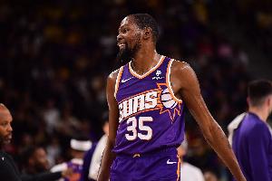 垃圾话大师！上赛季单防封锁埃迪 杜兰特：投啊 你坐小孩那桌吧