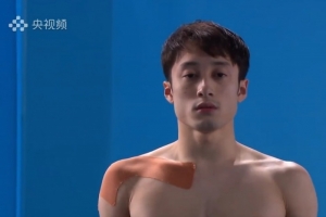 练俊杰夺得全运会跳水男子10米台冠军，老将曹缘惜败收获银牌