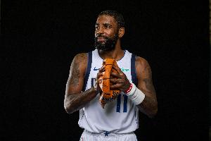 新季3胜8负&独行侠解雇哈里森！欧文鼓励球队：逆境是最好的老师