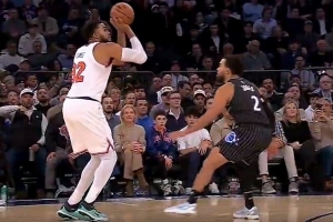 自信来了！唐斯超远三分坚决出手空心命中！打停魔术！