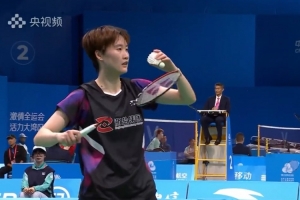 首局24-22！陈雨菲2-0何冰娇，晋级全运会羽毛球女单8强