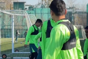 记者晒北京国安训练视频：2025赛季最后四场，努把劲儿！