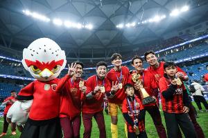 崇明五虎再夺冠！34岁武磊、颜骏凌，36岁王燊超、张琳芃、吕文君