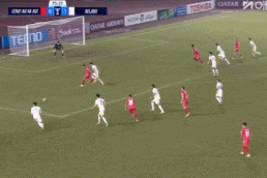 国安1-1被扳平！对手横传后点，方昊解围踢中对手反弹入网