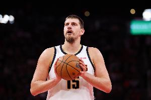 NBA官方：约基奇不断刷新人们的认知 全能表现领掘金高歌猛进