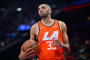 真的不配赢！快船替补阵容一共得到15分 灰熊替补阵容揽下47分