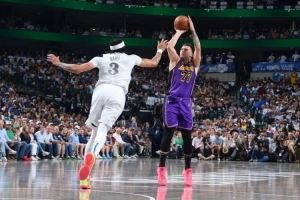 卢卡重逢独行侠；福克斯vs约基奇的代价·亚历山大的远射