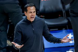 斯波：活塞证明了他们为何能稳居东部第一 他们今晚水平更高