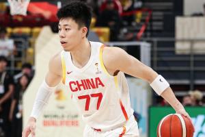 继续负作用！张镇麟半场14分钟0分0板0助0断0帽2失误 正负值-19