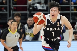 唉！被他做到了！李贤重此前采访：我绝对想连续2场战胜中国男篮