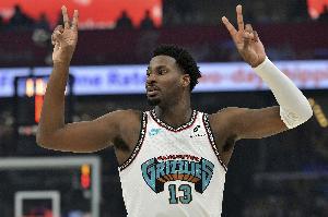 势大力沉！小贾伦·杰克逊转身暴扣 灰熊再度反超打停国王