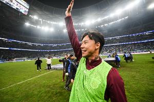 记者：问了下张琳芃，听下来2026赛季大概率还要继续坚守一年