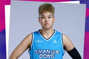 杨衡瑜4000分里程碑  是热血、坚持与天赋共同写下的辉煌篇章