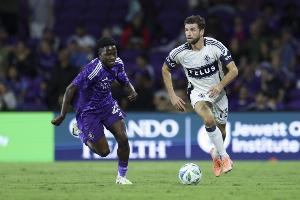 图片报：如果温哥华白浪夺冠穆勒将获得30万欧，奖金和在拜仁一样