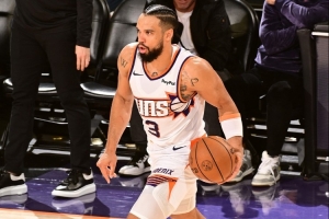 吉莱斯皮：有时我尝试让狄龙冷静但他会进入忘我状态 他无所畏惧