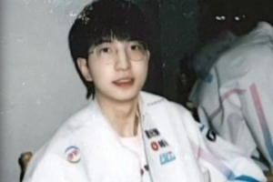 Elk微博认证更新：从BLG下路选手——>WBG下路选手