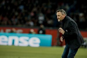 记者：尼斯主帅海斯决定留任，球队已遭遇6连败