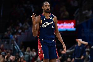 DPOY！莫布里镇守篮下 大帽克林根上篮&拿回球权