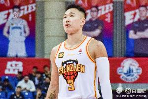 够硬气！贺希宁14中7拿到16分2板1助1断 关键反超三分