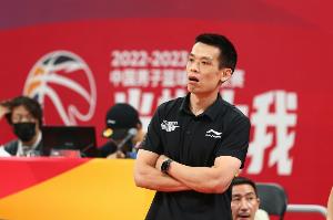 1分惜败北控！记者：解立彬差一点创造历史 但金牛绝对打出了尊重