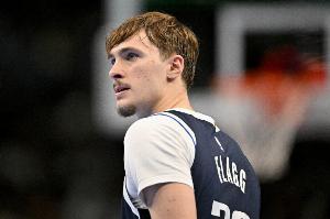 两攻一防杀死比赛！记者：弗拉格生涯初期关键球的表现非常厉害