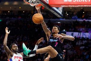 已足够猛了！韦尔11中8空砍22分10板2助1断1帽 三分5中4