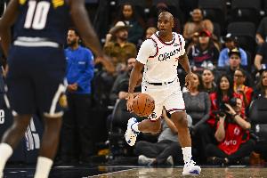 阿里纳斯：快船滚出LA 你们还有球迷只因票价低得像上世纪的妓院