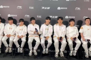 jiejie：加入WBG是新的开始 希望自己打好为队伍拿到更好成绩！