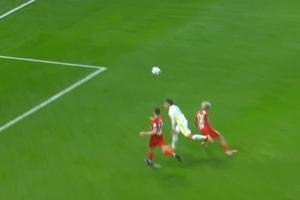 国安3-0领先河南！王国明两连扑但VAR判重罚，法比奥点射戴帽