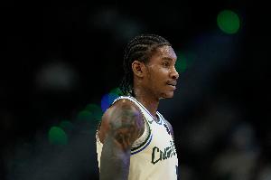 我来当家！小凯文·波特近4场场均27分6.8助2.8抢断 命中率58%