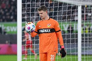 战拜仁出现黄油手！埃贝尔：这不影响努贝尔在斯图加特的出色表现