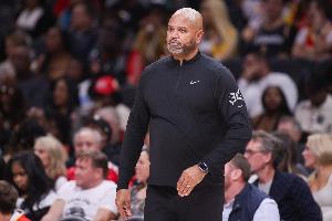 康宁汉姆：比克斯塔夫教练对比赛有着极强的理解 他的体系很出色