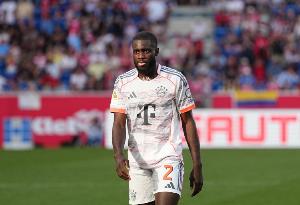 德尚：于帕是世界最佳后卫之一，他是否离开拜仁对我来说都没问题