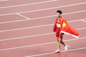 徐卓一致敬苏炳添：荣光永不退役，传奇自在人心