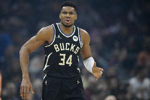 Shams：了解双方关系的消息源称 雄鹿和字母哥的结局已定