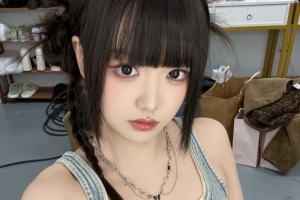 主持人周敢敢晒照：显卡高速运转中….