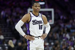 还要求啥！底薪威少揽24分13篮板14助攻 得分篮板助攻均全队最高