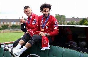 好基友！洛夫伦发推声援萨拉赫，内容简洁明了只有一个爱心