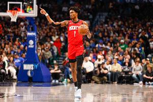 乌度卡：控球后卫是最难打的位置之一 阿门正在寻找一种平衡