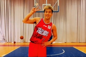 郭艾伦：轻轻一个转身就带走了我整个青春 第16个赛季给自己加油