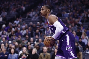 解说：国王超市开张%基根·穆雷不再是非卖品 争冠球队想要埃利斯