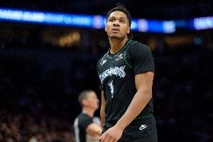 芬奇：小香农主要问题在防守端 很大程度是因为对比赛准备不足