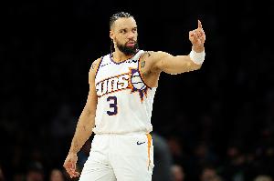 得分全队最高！狄龙16投4中&罚球7中6得16分2板0失误 正负值-47