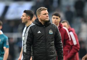 埃迪·豪：今天的比赛很胶着，我们的防守不够好